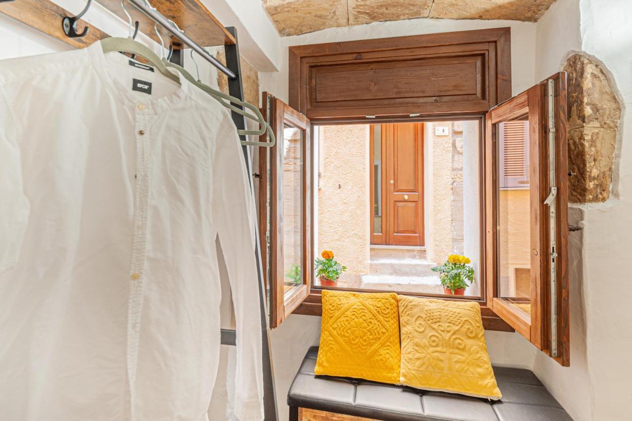 Romantic Loft With Jacuzzi In The Castle Castelsardo Exterior foto